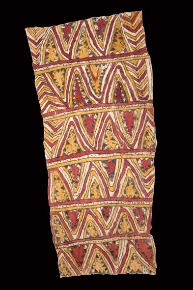 Australian Indigenous (Aboriginal and Torres Strait Islander) artwork by ASPASIA GADAI (YÉWO) of Omie Artists. The title is Dahoru’e, hurihuri’e, buboriano’e ohu’o sabu’ahe - Large and Small Ömie Mountains, Beaks of Blyth’s Hornbill and the Black Spots of the Caterpillar. [OM10-037] (Natural Pigments on Nioge (barkcloth))